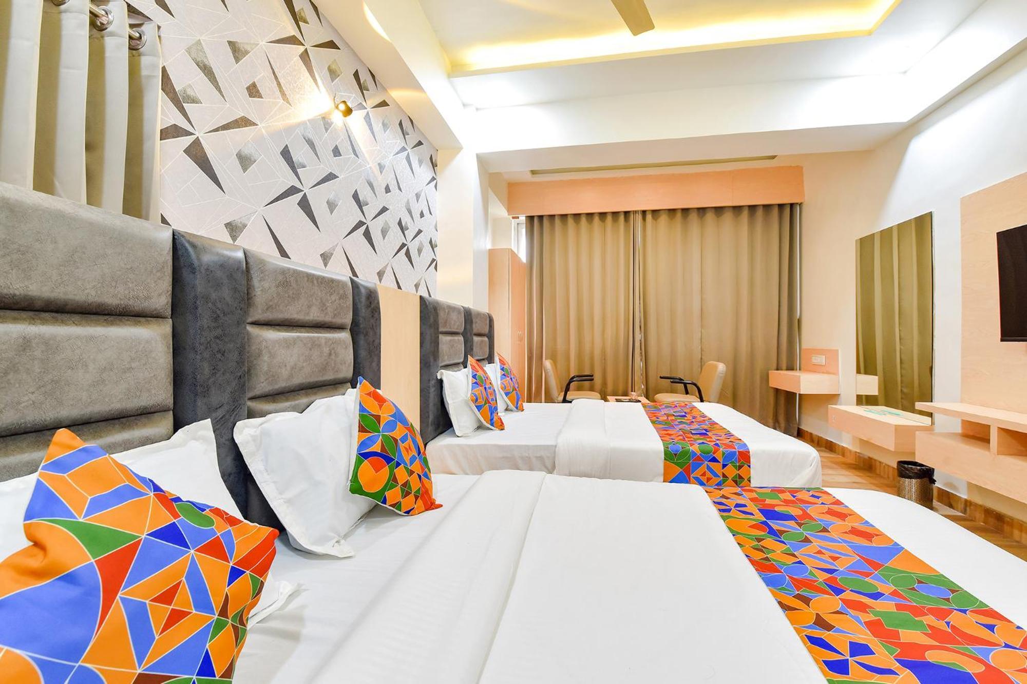 Fabhotel Symphony Grand Ahmedabad Extérieur photo
